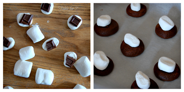 Hot Cocoa Cookies #hotcocoa #cookies #chocolate #marshmallow #tableforsevenblog