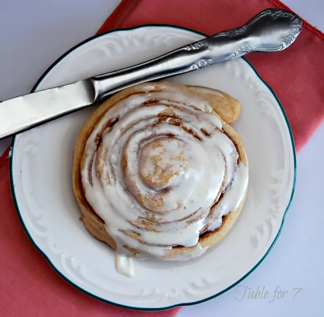 Whole Wheat Cinnamon Rolls #wholewheat #cinnamonrolls #breakfast #tableforsevenblog 