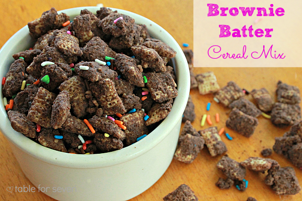 Brownie Batter Cereal Mix #browniebatter #puppychow #cerealmix #chocolate #nobake #tableforsevenblog