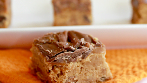 Peanut Butter Caramel Cookie Bars- Table for Seven