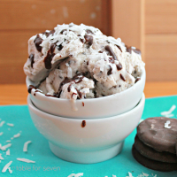 Oreo Coconut Delight Fudge Cremes Ice Cream #icecream #oreos #homemade #chocolate #tableforsevenblog