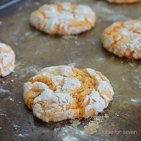 Orange Crinkle Cookies #orange #cookies #cakemix #dessert #tableforsevenblog 