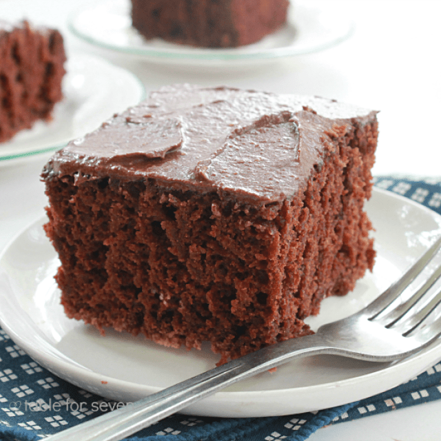 THE EASIEST CHOCOLATE CAKE EVER. AKA CHOCOLATE COCKEYED CAKE from Table for Seven