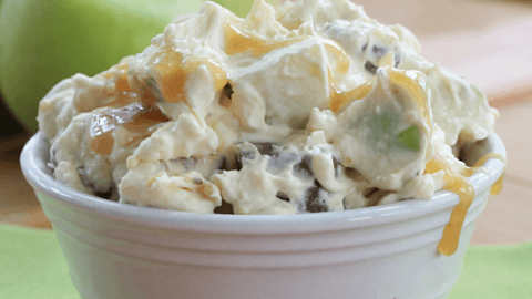 Snickers Taffy Apple Salad @tableforseven #tableforsevenblog #taffyapple #salad #snickerscandybar #apple #caramel