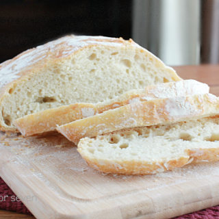No Knead Artisan Bread #bread #artisanbread #homemadebread #castironpot #tableforsevenblog