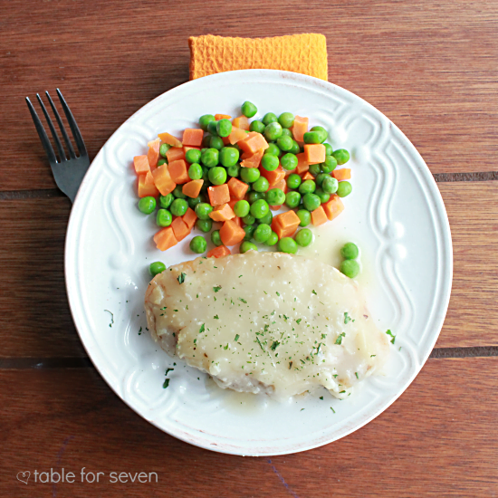 Crock Pot Pork Chops #crockpot #slowcooker #pork #porkchops #tableforsevenblog