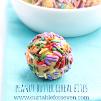 Peanut Butter Cereal Bites #peanutbutter #cereal #bites #tableforsevenblog #nobake