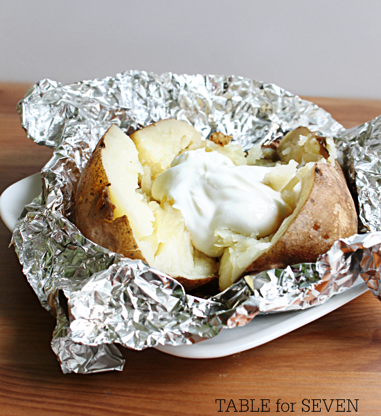 Crock Pot Baked Potatoes #crockpot #slowcooker #baked #potatoes #bakedpotatoes #tableforsevenblog