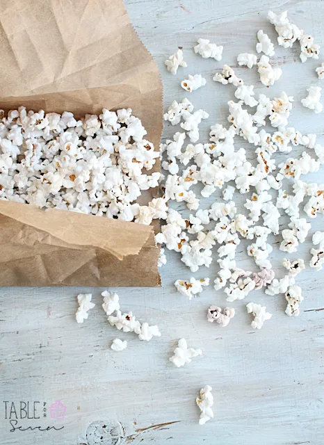 Homemade Microwave Popcorn #popcorn #microwave #microwavepopcorn #tableforsevenblog 