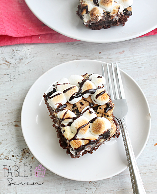 Smores Poke Brownies #brownies #smores #chocolate #dessert #tableforsevenblog 