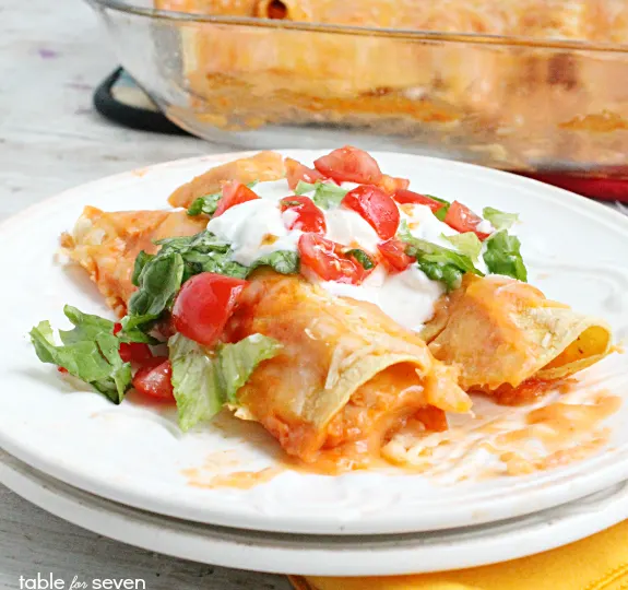 Creamy Chicken Enchilada Casserole #chicken #casserole #enchilada #tableforsevenblog