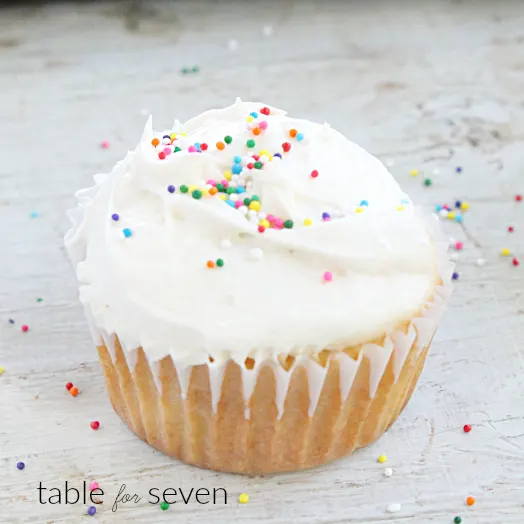 Olive Oil Cupcakes #oliveoil #cupcakes #vanilla #vanillacupcakes #dessert #tableforsevenblog 