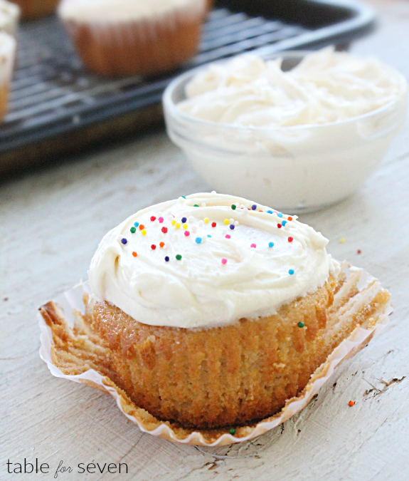 Olive Oil Cupcakes #oliveoil #cupcakes #vanilla #vanillacupcakes #dessert #tableforsevenblog 