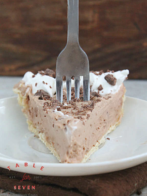 French Silk Pie #pie #chocolate #dessert #frenchsilkpie #tableforsevenblog 