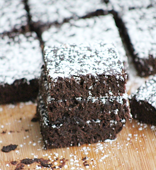 Black Bean Brownies #blackbean #dessert #twoingredients #chocolate #tableforsevenblog