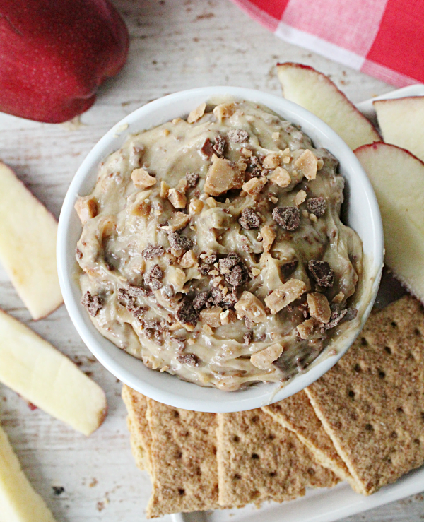 Apple Brickle Dip #apple #toffee #dip #tableforseven @tableforsevenblog 