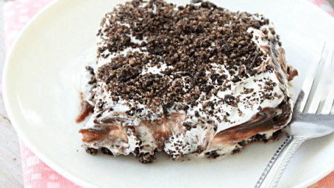 No Bake Peanut Butter Oreo Dessert @tableforseven #tableforsevenblog #peanutbutter #oreos #nobake #dessert #recipee