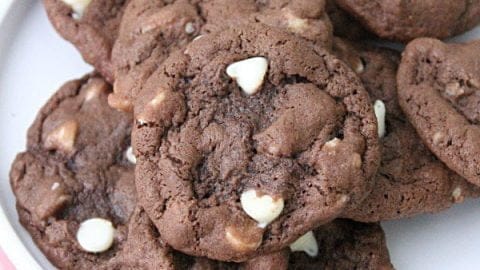 Chewy Chocolate Cookies #tableforsevenblog @tableforseven #chocolate #cookies #chocolatecookies #dessert