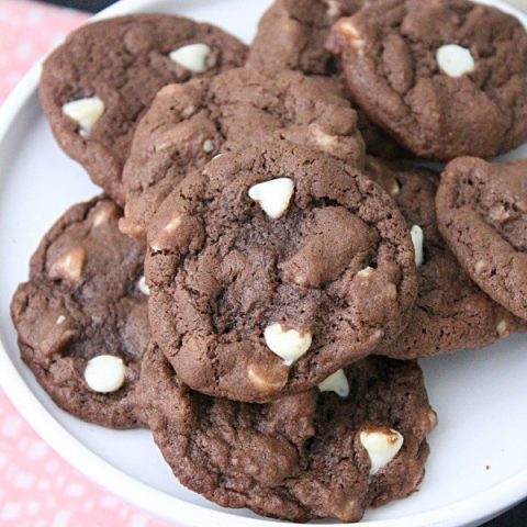 Chewy Chocolate Cookies #tableforsevenblog @tableforseven #chocolate #cookies #chocolatecookies #dessert