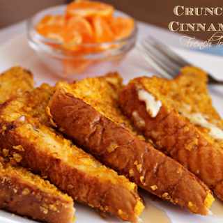 Crunchy Cinnamon French Toast #frenchtoast #cinnamon #breakfast #crunchy #tableforsevenblog @tableforseven