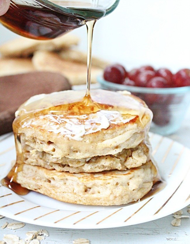 Cinnamon Oatmeal Pancakes @tableforseven #tableforsevenblog #pancakes #cinnamon #oatmeal #brownsugar #breakfast 