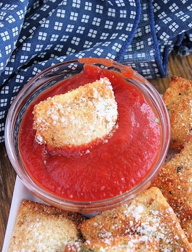 Breaded Ravioli sauce