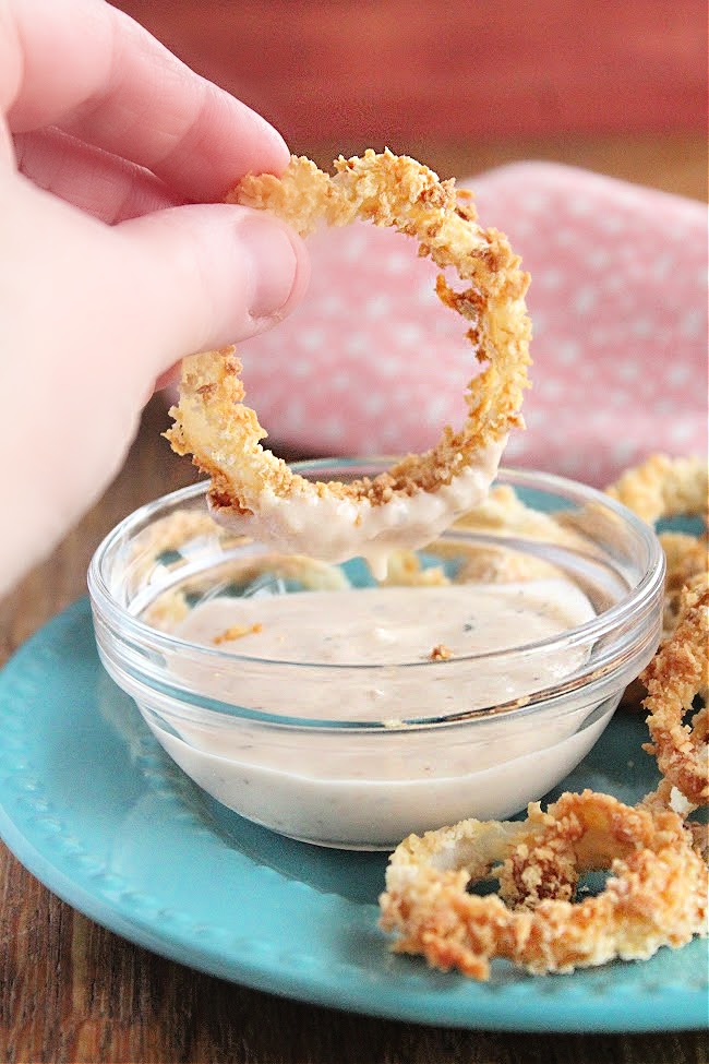 Air Fryer Onion Rings dipping
