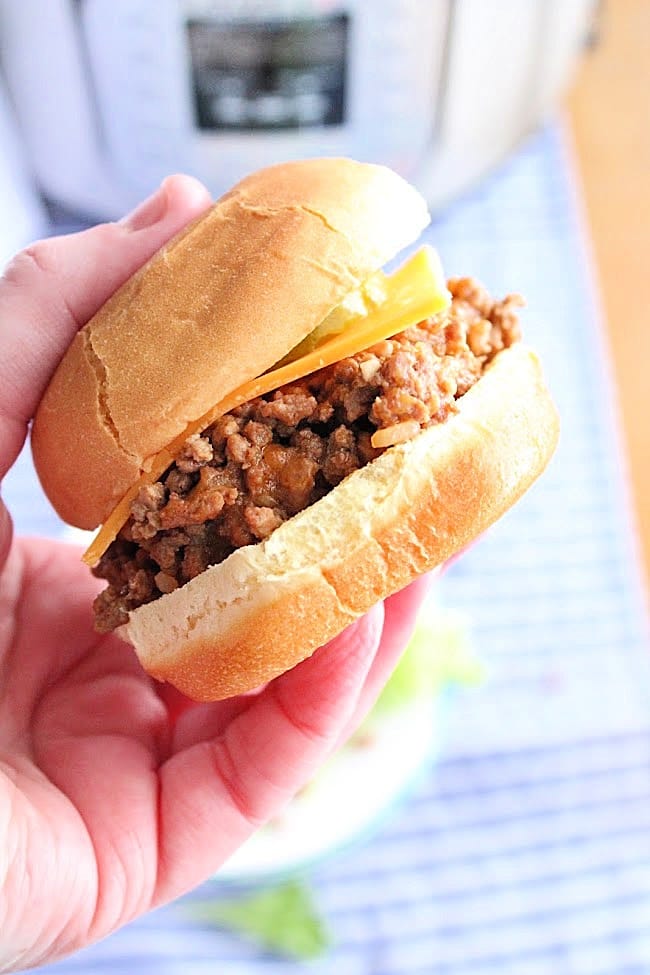 Crock Pot Cheeseburgers