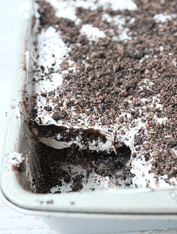 No Bake Peanut Butter Oreo Dessert on a tray