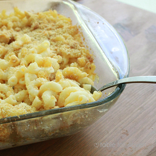 Baked Mac n Cheese with Chicken served
