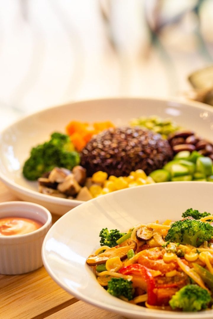 20 Leftover TriTip Recipes Table for Seven