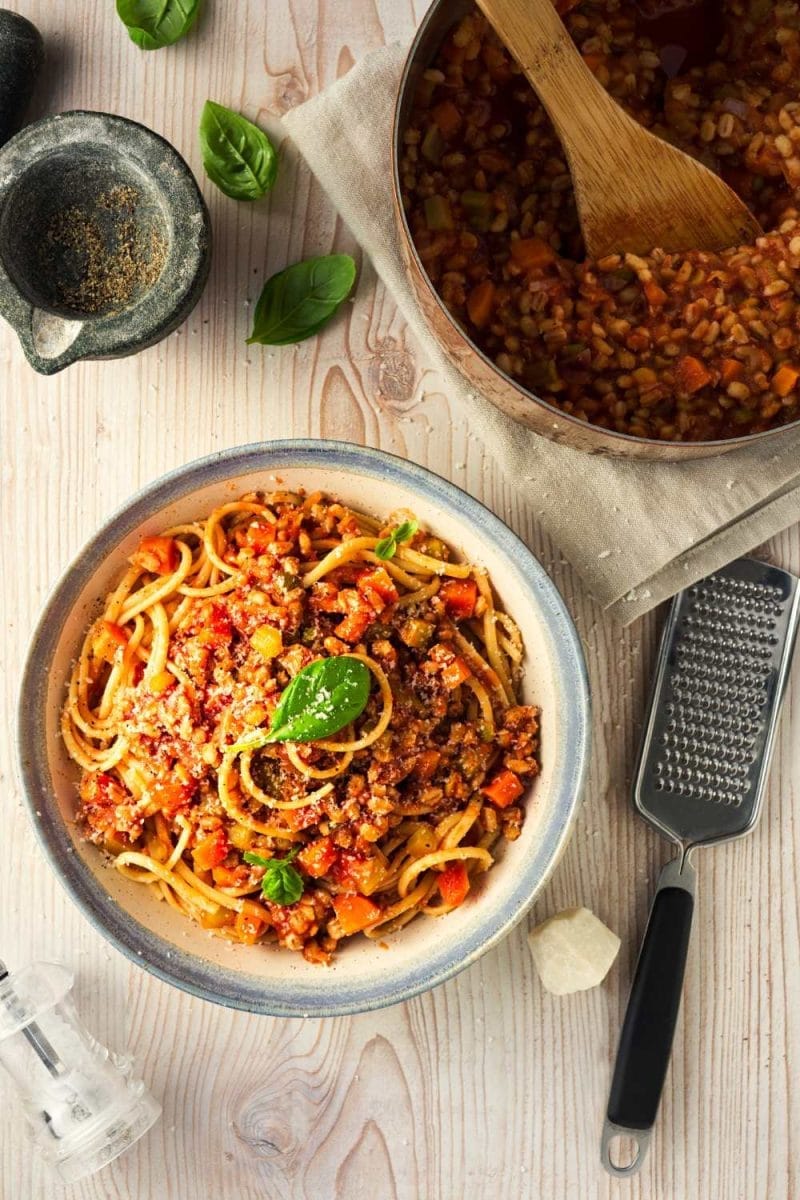 Jamie Oliver Spaghetti Bolognese - Table For Seven