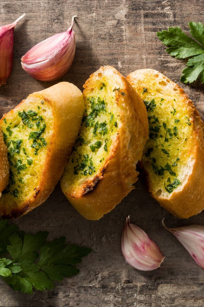 Pioneer Woman's Garlic Cheese Bread Recipe
