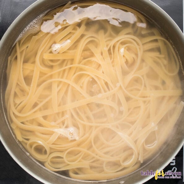 Gordon Ramsay Fettuccine Alfredo Table for Seven