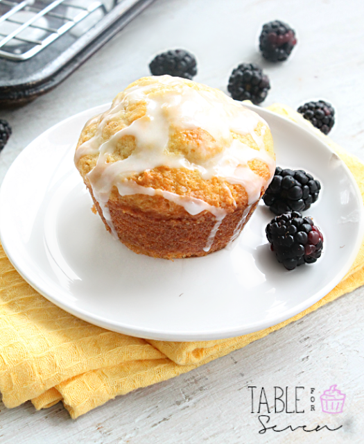 Blackberry Muffins with Lemon Glaze #blackberry #muffins #lemon #lgaze #tableforsevenblog 