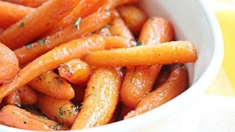 Brown Sugar Roasted Carrots #carrots #brownsugar #sidedish #veggies #tableforsevenblog