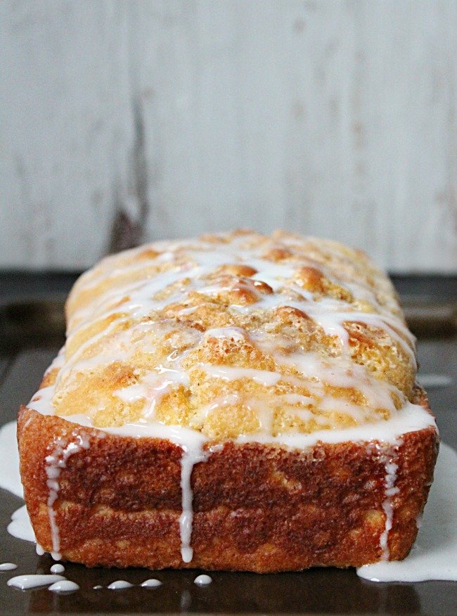 Cinnamon Roll Quick Bread #cinnamonroll #quickbread #cinnamon #glaze #dessert #bread #tableforsevenblog @tableforseven 