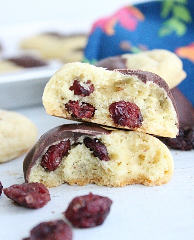 Cranberry Sugar Cookies with Chocolate #cranberry #sugarcookie #chocolate #cookie #dessert #tableforsevenblog