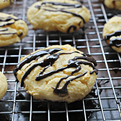 Cream Cheese Butter Cookies #creamcheese #buttercookies #cakemix #cookies #tableforsevenblog
