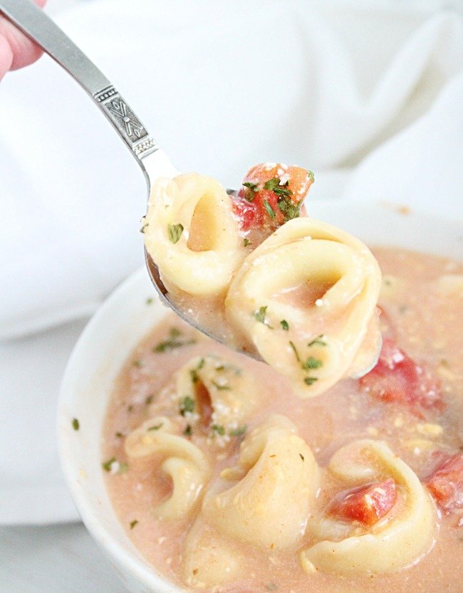 Crock Pot Creamy Tortellini Soup #crockpot #slowcooker #soup #tortellini #dinner #tableforsevenblog 