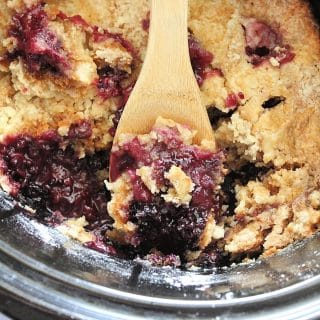 Crock Pot Mixed Berry Cobbler