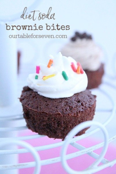 Diet Soda Brownie Bites #dietsode #brownies #chocolate #dessert #tableforsevenblog #guiltfreedessert 