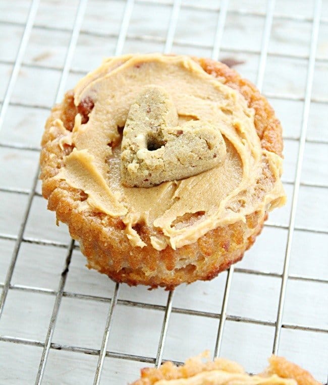 Peanut Butter Dog Cupcakes #peanubutter #dogtreats #dogcupcakes #honey 