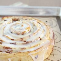 Giant Cinnamon Roll- Table for Seven #giantcinnamonroll #giant #cinnamonroll