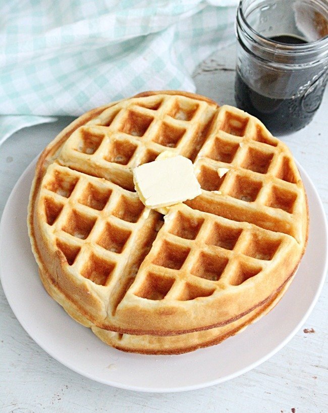 Greek Yogurt Waffles #greekyogurt #waffles #breakfast #brunch #tableforsevenblog