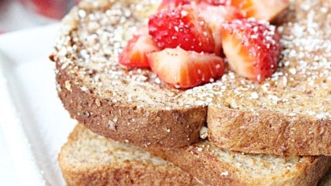 Guilt Free French Toast @tableforseven #tableforsevenblog #frenchtoast #eggwhites #weightwatchers #guiltfree