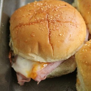 Ham and Cheddar Sliders with Homemade Honey Mustard Sauce: Table for Seven #sliders #ham #cheddar #cheese #sandwich #honeymustard