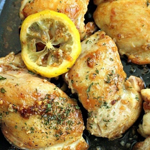 Lemon Garlic Honey Chicken #chicken #dinner #honey #lemon #garlic #recipe #skillet #chickenthighs