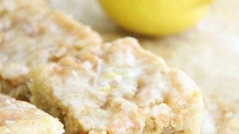 Lemon Brownies- #lemon #bars #blondies #brownies #easydessert #lemonbrownies