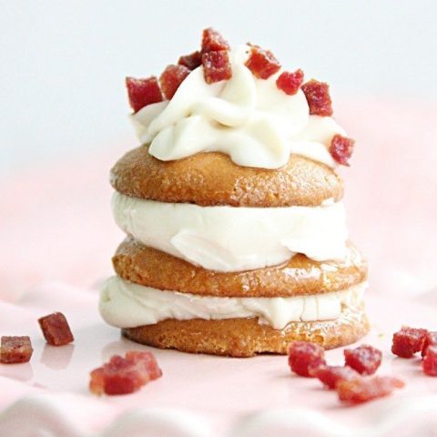 Maple Bacon Cheesecake Bites #tableforsevenblog #cheesecake #maplesyrup #nobakedessert #bacon #vanillawafers